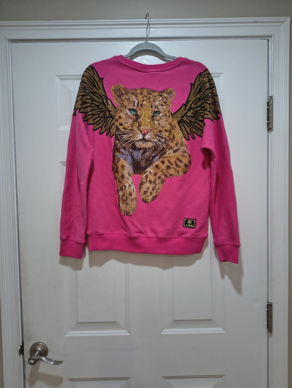T.C.H. Pink Beaded Tiger  Winged XL Sweatshirt Size XL